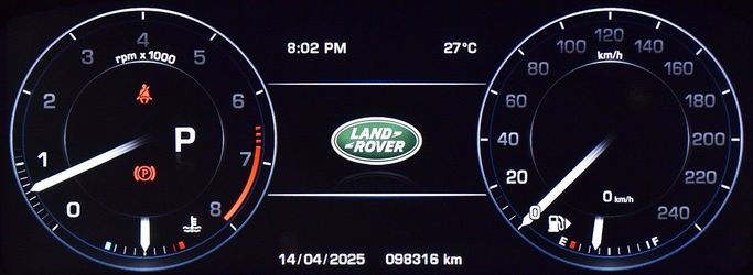 Подержанный Land Rover Range Rover IV, 3.0 л, 2016 в Шардже от Honey Gidosha Used Cars Tr. Белый цвет.  | AUTO.AE