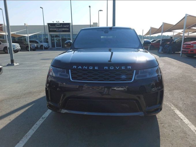 Подержанный Land Rover Range Rover IV Рестайлинг, 3.0 л, 2019 в Шардже от MK Cars Черный цвет. Американская | AUTO.AE