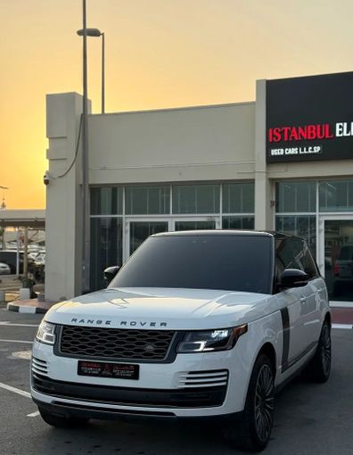 Подержанный Land Rover Range Rover P525 IV Рестайлинг, 5.0 л, 2021 в Шардже от Istanbul Elite Used Cars Белый цвет. Канадская | AUTO.AE