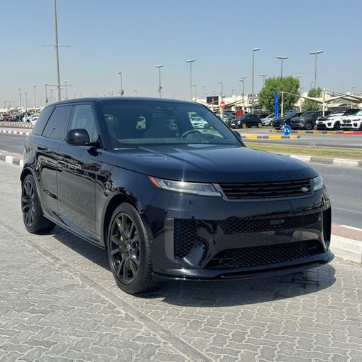 Подержанный Land Rover Range Rover Sport P635 III, 4.4 л, 2025 в Шардже от Alfaris Used Cars Черный цвет.  | AUTO.AE