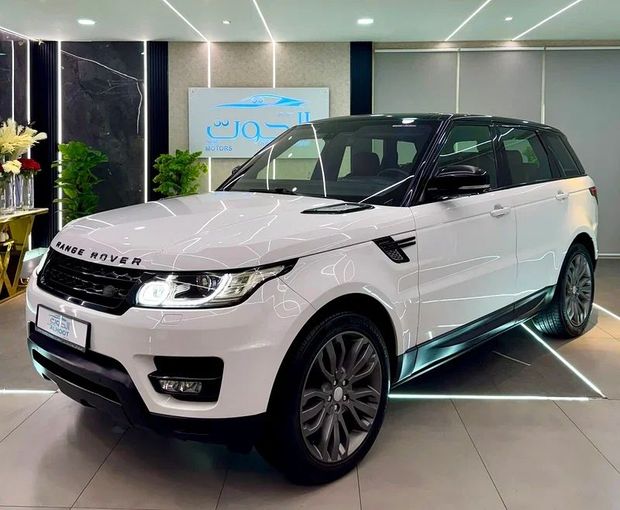 Used Land Rover Range Rover Sport II Facelift, 5.0 l, 2017 in Sharjah by Ayoon Alhoot Motors, White color. GCC Specs | AUTO.AE