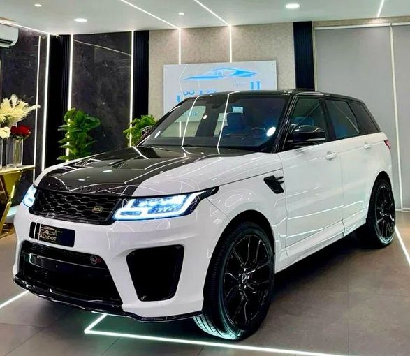 Подержанный Land Rover Range Rover Sport II Рестайлинг, 3.0 л, 2017 в Шардже от Ayoon Alhoot Motors Белый цвет. GCC | AUTO.AE