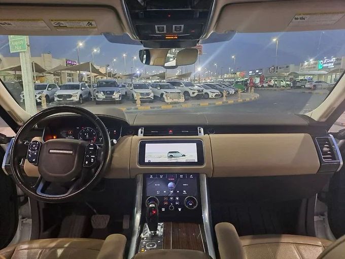 Used Land Rover Range Rover Sport II Facelift, 3.0 l, 2019 in Sharjah by Imad Younis Almani used Cars, White color. American Specs | AUTO.AE