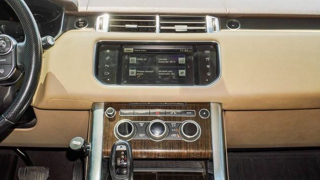 Used Land Rover Range Rover Sport II, 5.0 l, 2017 in Sharjah by Alnujoom Al Malakiah Used Cars, Black color. American Specs | AUTO.AE