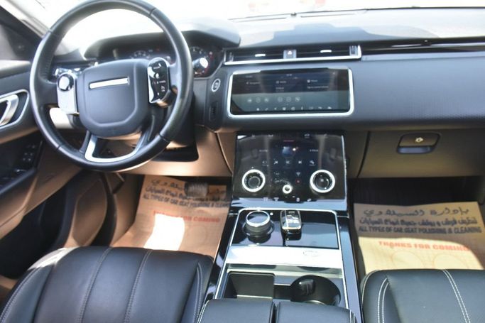 مستعملة Land Rover Range Rover Velar P250 I, 2.0 l, 2020 في في الشارقة من Alfaris Used Cars، اللون أبيض.  | AUTO.AE