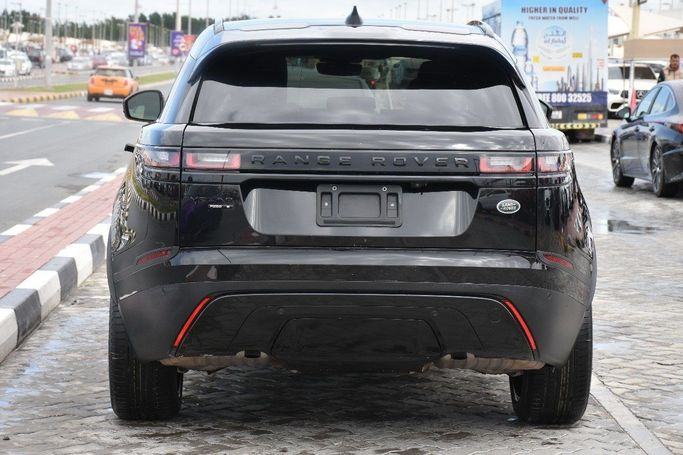 مستعملة Land Rover Range Rover Velar P250 I, 2.0 l, 2018 في في الشارقة من Alfaris Used Cars، اللون أسود.  | AUTO.AE
