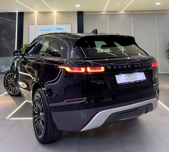 مستعملة Land Rover Range Rover Velar P250 I, 2.0 l, 2020 في في الشارقة من Ayoon Alhoot Motors، اللون أسود. مواصفات الخليج | AUTO.AE