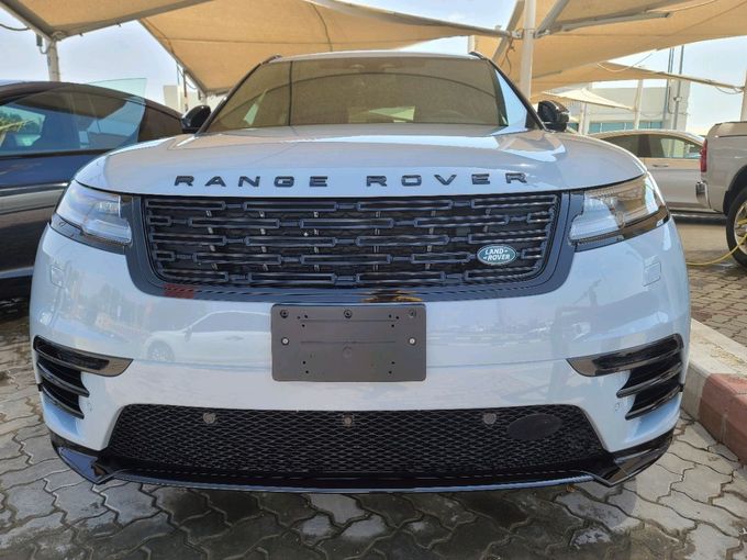 Подержанный Land Rover Range Rover Velar I Рестайлинг, 3.0 л, 2025 в Шардже от MK Cars Серый цвет. Американская | AUTO.AE
