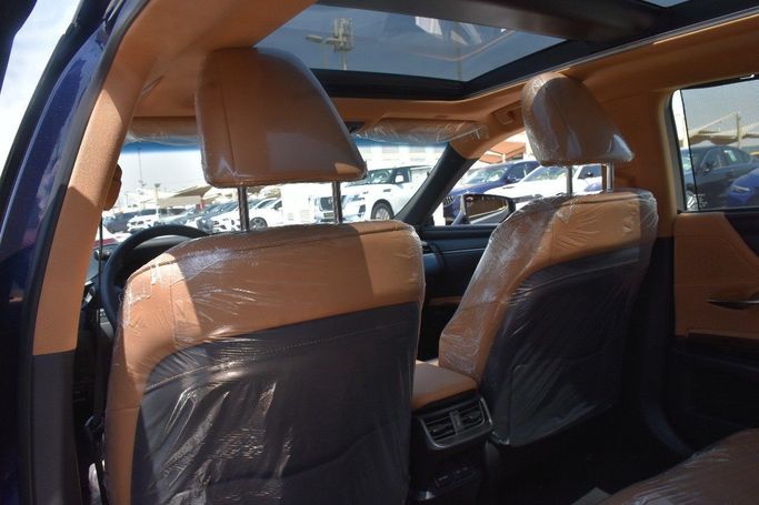 جديدة Lexus ES 350 شد الوجه السابع, 3.5 l, 2023 في في الشارقة من Alfaris Used Cars، اللون أزرق.  | AUTO.AE