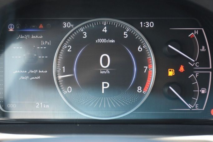 جديدة Lexus ES 350 شد الوجه السابع, 3.5 l, 2023 في في الشارقة من Alfaris Used Cars، اللون أزرق.  | AUTO.AE