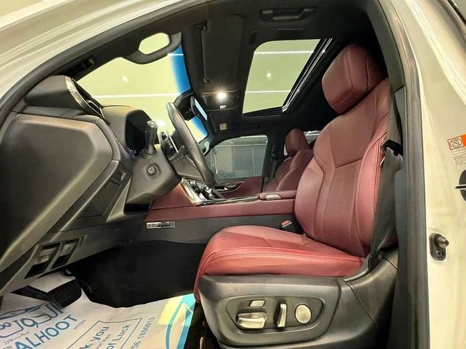 Used Lexus LX 600 IV, 3.4 l, 2022 in Sharjah by Ayoon Alhoot Motors, White color. GCC Specs | AUTO.AE