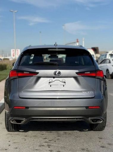Подержанный Lexus NX 200t I, 2.0 л, 2017 в Шардже от Abo Saif Серый цвет. Американская | AUTO.AE
