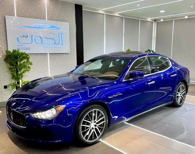 Подержанный Maserati Ghibli III, 3.0 л, 2015 в Шардже от Ayoon Alhoot Motors Синий цвет. GCC | AUTO.AE