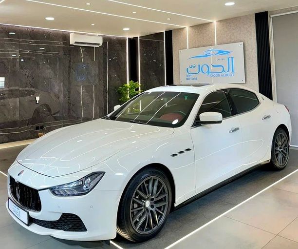 Used Maserati Ghibli S Q4 III Facelift, 3.0 l, 2016 in Sharjah by Ayoon Alhoot Motors, White color. GCC Specs | AUTO.AE