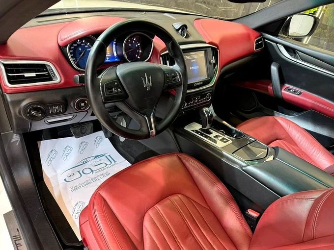 Used Maserati Ghibli S Q4 III Facelift, 3.0 l, 2016 in Sharjah by Ayoon Alhoot Motors, White color. GCC Specs | AUTO.AE