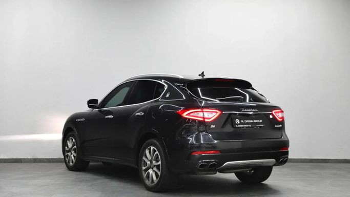 Подержанный Maserati Levante I, 3.0 л, 2018 в Шардже от Al Qassem Cars Trading Черный цвет. Американская | AUTO.AE