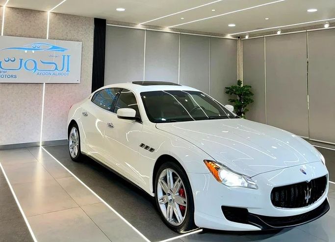 Подержанный Maserati Quattroporte S Q4 VI Рестайлинг, 3.0 л, 2016 в Шардже от Ayoon Alhoot Motors Белый цвет. GCC | AUTO.AE