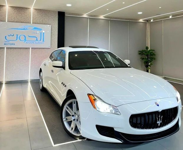 Подержанный Maserati Quattroporte S Q4 VI Рестайлинг, 3.0 л, 2016 в Шардже от Ayoon Alhoot Motors Белый цвет. GCC | AUTO.AE