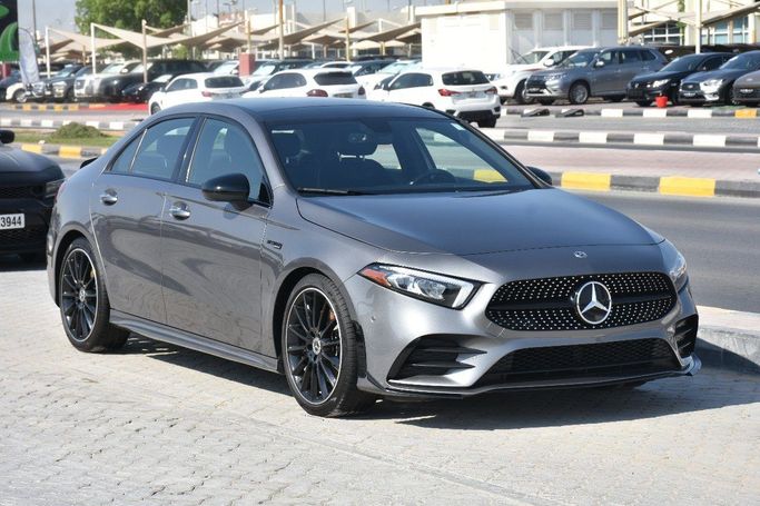 Подержанный Mercedes-Benz A-Class 220 IV (W177), 2.0 л, 2020 в Шардже от Alfaris Used Cars Серый цвет.  | AUTO.AE