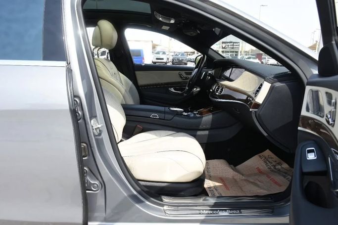 Used Mercedes-Benz C-Class AMG 63 AMG S IV (W205), 4.0 l, 2015 in Sharjah by Alfaris Used Cars, Grey color.  | AUTO.AE