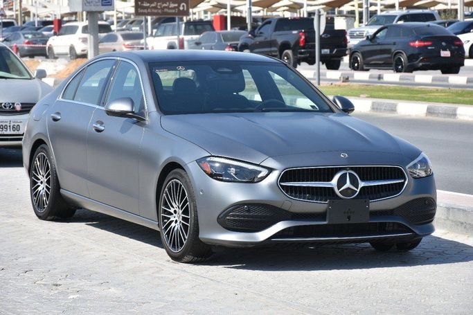 Подержанный Mercedes-Benz C-Class 300 V (W206), 2.0 л, 2023 в Шардже от Alfaris Used Cars Другой цвет цвет.  | AUTO.AE