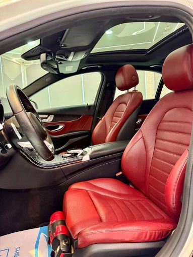 Used Mercedes-Benz C-Class 200 IV (W205) Facelift, 2.0 l, 2019 in Sharjah by Ayoon Alhoot Motors, White color. GCC Specs | AUTO.AE