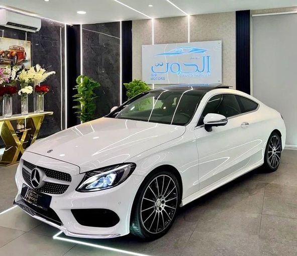 Подержанный Mercedes-Benz C-Class 200 IV (W205) Рестайлинг, 2.0 л, 2019 в Шардже от Ayoon Alhoot Motors Белый цвет. GCC | AUTO.AE