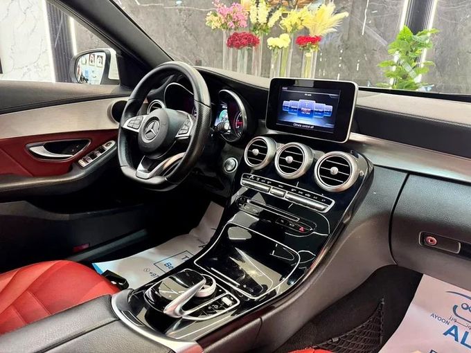 Подержанный Mercedes-Benz C-Class 200 III (W204) Рестайлинг, 1.8 л, 2015 в Шардже от Ayoon Alhoot Motors Белый цвет. GCC | AUTO.AE