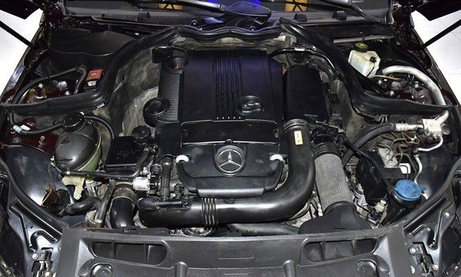 Подержанный Mercedes-Benz C-Class 200 III (W204) Рестайлинг, 1.8 л, 2012 в Шардже от Honey Gidosha Used Cars Tr. Черный цвет.  | AUTO.AE