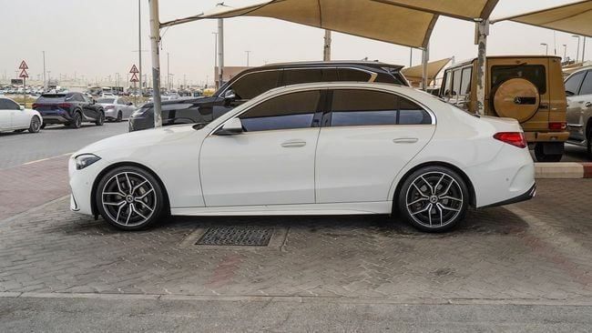 Подержанный Mercedes-Benz C-Class 200 V (W206), 1.5 л, 2022 в Шардже от Abo Saif Белый цвет. GCC | AUTO.AE