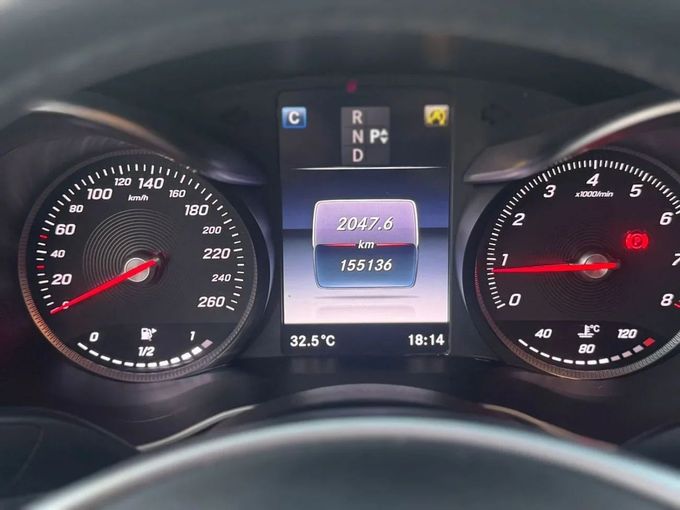 Used Mercedes-Benz C-Class 200 IV (W205), 2.0 l, 2016 in Sharjah by Nour Alnukhba Motors, Black color. GCC Specs | AUTO.AE