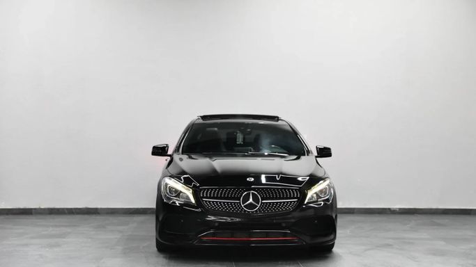 Подержанный Mercedes-Benz CLA 250 I (C117, X117) Рестайлинг, 2.0 л, 2018 в Шардже от Al Qassem Cars Trading Черный цвет. GCC | AUTO.AE