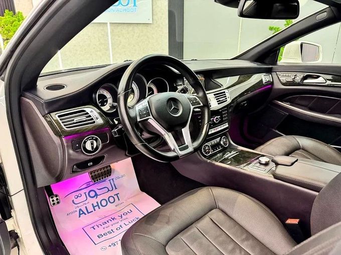 Used Mercedes-Benz CLS 350 II (C218), 3.5 l, 2013 in Sharjah by Ayoon Alhoot Motors, White color. GCC Specs | AUTO.AE