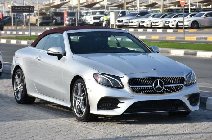 Подержанный Mercedes-Benz E-Class 200 V (W213, S213, C238) Рестайлинг, 2.0 л, 2020 в Шардже от Alfaris Used Cars Серебристый цвет.  | AUTO.AE