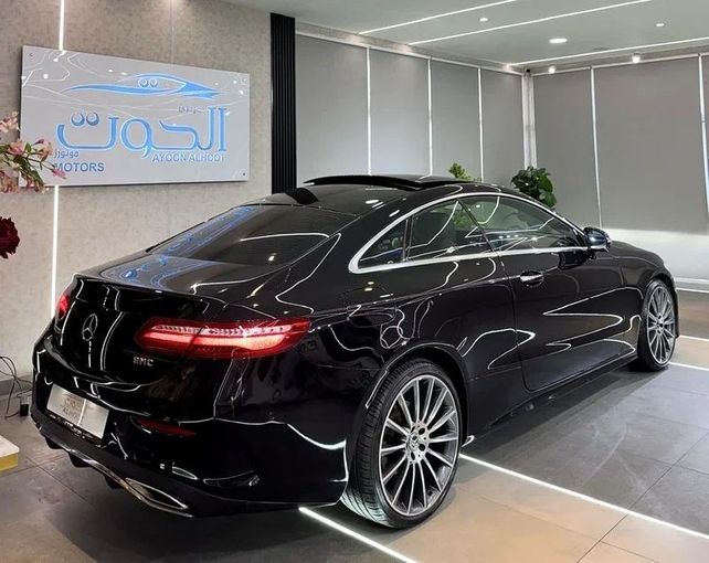 Used Mercedes-Benz E-Class 350 V (W213, S213, C238), 3.5 l, 2018 in Sharjah by Ayoon Alhoot Motors, Black color. GCC Specs | AUTO.AE