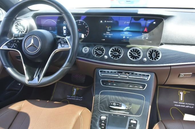 Used Mercedes-Benz E-Class 350 V (W213, S213, C238) Facelift, 2.0 l, 2021 in Sharjah by Alfaris Used Cars, Black color.  | AUTO.AE