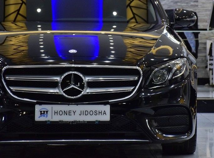 Подержанный Mercedes-Benz E-Class 400 V (W213, S213, C238), 3.0 л, 2017 в Шардже от Honey Gidosha Used Cars Tr. Черный цвет.  | AUTO.AE