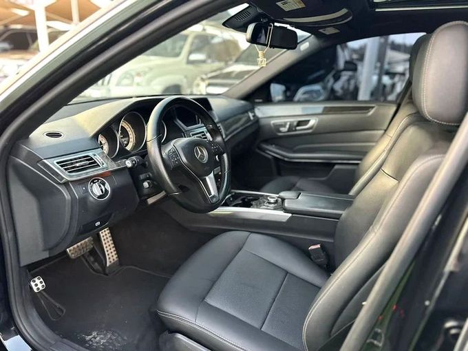 Used Mercedes-Benz E-Class 350 V (W213, S213, C238), 2.0 l, 2016 in Sharjah by Ahmad alkhodari Motors, Black color. American Specs | AUTO.AE