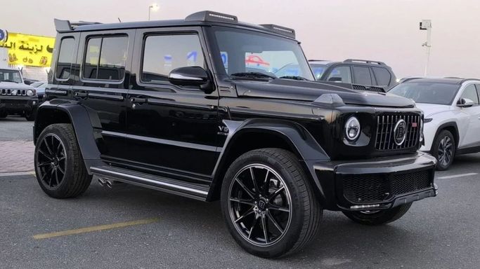 Новый Mercedes-Benz G-Class AMG Brabus 800 II (W465) Рестайлинг, 4.0 л, 2024 в Шардже от Nour Alnukhba Motors Черный цвет. Other | AUTO.AE