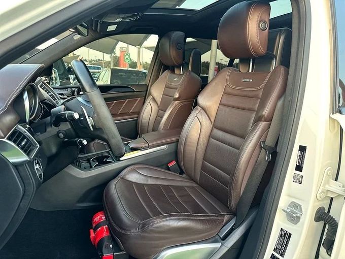 Used Mercedes-Benz GL-Class AMG 63 AMG, 5.5 l, 2016 in Sharjah by Ahmad alkhodari Motors, White color. GCC Specs | AUTO.AE