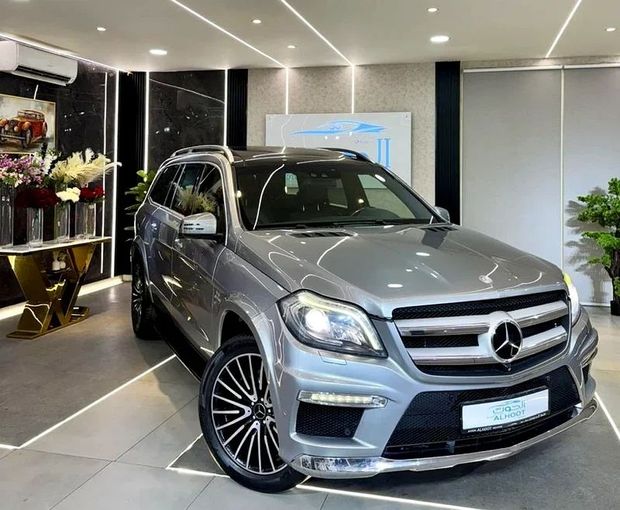 Used Mercedes-Benz GL-Class 500 II (X166), 4.7 l, 2015 in Sharjah by Ayoon Alhoot Motors, Grey color. GCC Specs | AUTO.AE