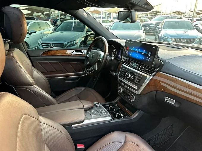 Used Mercedes-Benz GL-Class 500 II (X166), 4.7 l, 2016 in Sharjah by Ahmad alkhodari Motors, Black color. GCC Specs | AUTO.AE