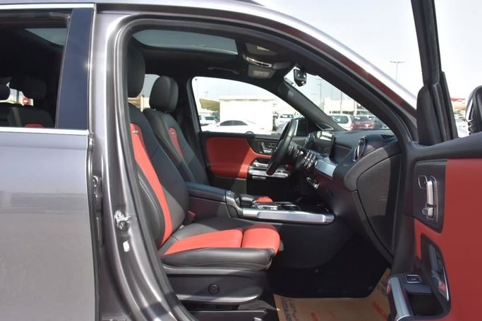 Used Mercedes-Benz GLB 250 I (X247), 2.0 l, 2020 in Sharjah by Alfaris Used Cars, Silver color.  | AUTO.AE