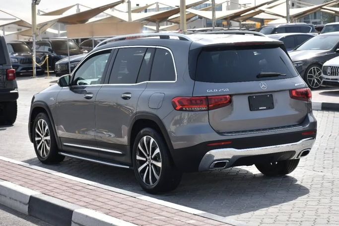 Used Mercedes-Benz GLB 250 I (X247), 2.0 l, 2020 in Sharjah by Alfaris Used Cars, Silver color.  | AUTO.AE