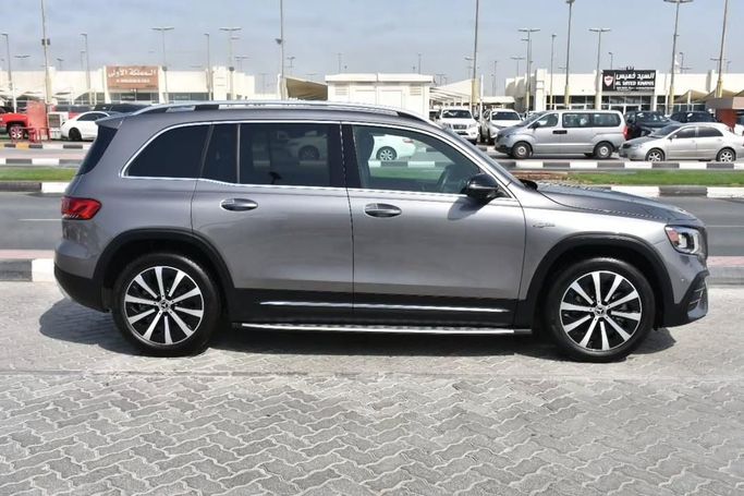 Used Mercedes-Benz GLB 250 I (X247), 2.0 l, 2020 in Sharjah by Alfaris Used Cars, Silver color.  | AUTO.AE