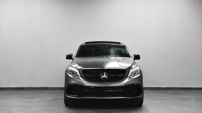 Подержанный Mercedes-Benz GLE Coupe AMG 43 AMG I (C292), 3.0 л, 2019 в Шардже от Al Qassem Cars Trading Серый цвет. Американская | AUTO.AE