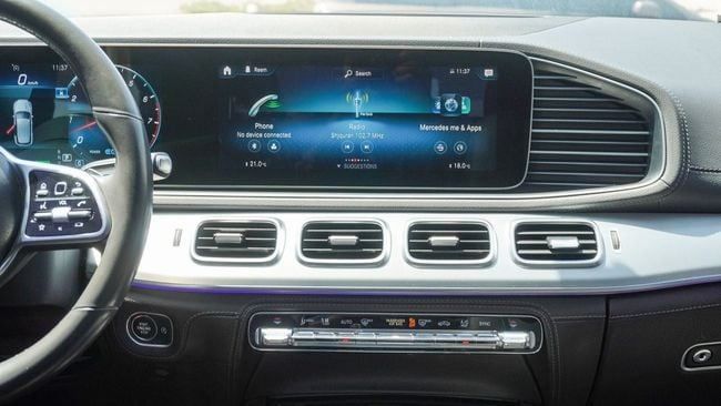 Used Mercedes-Benz GLE 450 II (V167), 3.0 l, 2019 in Sharjah by Alnujoom Al Malakiah Used Cars, White color. GCC Specs | AUTO.AE