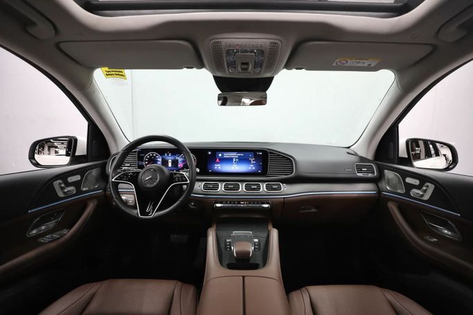 Подержанный Mercedes-Benz GLE 450 II (V167) Рестайлинг, 3.0 л, 2024 в Шардже от Al Qassem Cars Trading Белый цвет. GCC | AUTO.AE