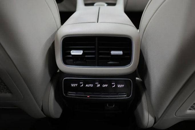 Подержанный Mercedes-Benz GLE 350 II (V167) Рестайлинг, 2.0 л, 2023 в Шардже от Al Qassem Cars Trading Черный цвет. Американская | AUTO.AE