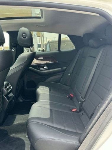 New Mercedes-Benz GLE 450 II (V167) Facelift, 3.0 l, 2023 in Sharjah by Nour Alnukhba Motors, White color. GCC Specs | AUTO.AE